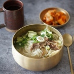 뜨끈하게 곰탕 한그릇🔥 먹고 바쁜오늘 보냈어요 내일은 더 춥데요~ 옷 따숩게 입고 다니세요^^ #이여곰탕 👉🏻 @lazygourmet_kr... 