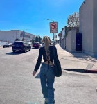 Pin de sweetie em 전 소미 | Somi, Roupas