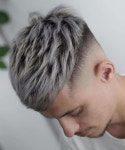 Pin de 영곤 김 em 헤어스타잇ㄴ em 2023 | Cabelo masculino luzes, Cabelo masculino, Cabelo platinado masculino