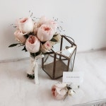 wedding에 있는 Jasmina님의 핀 - 2020 | 플로리스트, 결혼식 디자인, 부케