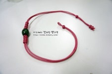 서울 무형문화재 돈화문 교육전시장 :: 도래 매듭 팔찌 만들기 | Bracelets, Jewelry, Headphones