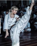 Karaté Kyokushinkai - Facebook @Warriors Girls And Woman In Kyokushin(이미지 포함) | 무술, 스포츠, 예쁜 그림