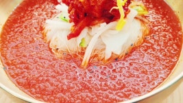 경북 경주시 태종로에 위치한 교촌면옥/Gyeongju-si,Bibim naengmyeon, galbi jjim. | 경주시, 음식점