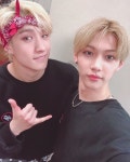 누가 꽃인지 ㅎ하하하하하하하하하하하하ㅏㅏ하하하핳하하하하 #죄송합니다#StrayKids#STAY#오늘_가방_MD_가방💕#오늘_신발... 