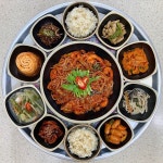 지난번에 이어 재주문한 생물 아구찜 세트로 손쉽게 만든 맛있는 #아구찜 ♥️ 깔끔하게 손질된 아귀랑 야채, 소스까지 배송되서 따로... 