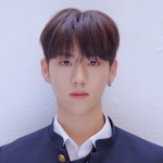 ปักพินโดย Iamaiis ใน 이팩스 | สาว ๆ, สาว