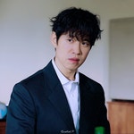 더쿠 - [경이로운 소문] 진짜 좀 사람 설레게 나오는 유준상.gif