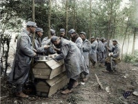 Pas-de-Calais, mai 1915. ----------------------- Grisly breakfast at Calvaire de Villers-au… | 제1차 세계대전, 세계 대전