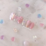 éclaire Beauty Studio -멜번네일샵’s Instagram post... 🤍 🌹For Valentine’s Day 💖✨🍫🍭🍬” in 2021 | Nails