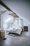 Bedroom + Bathroom http://adventuresincooking.com/2017/04/remodel-master-bedroom-bathroom.html | 안방, 인테리어, 다락방 침대
