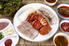 Pin by 송용근 on 홍어삼합 in 2020 | Bbq lamb, Food, Korean food