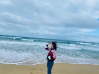 Pin by séy on ˇ스테이크ˇ | Its going down, Beach aesthetic, Korean girl