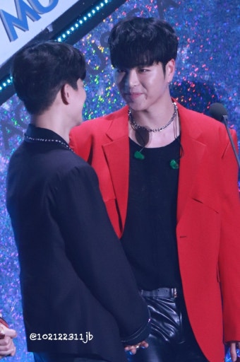 #아이콘 #송윤형 #구준회  #songyunhyeong #yunhyeong #koojunhoe #junhoe #ju_ne #ikon #yunjun #ikonawards #ikonevent...