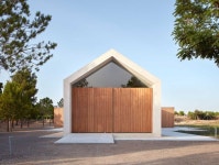 Solar-powered Cottage in the Vineyard puts a modern spin on rural architecture | 건축, 모던 건축