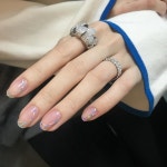 😍 @tophandmodel 언니손은 역시 #luxury #luxuryeditors #cartier @nanashim 온니 랑 함께 | 크리스마스 네일, 네일 아이디어