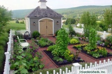 classic vegetable garden design with small fence - Google Search | 텃밭, 퍼머컬쳐, 시멘트 바닥