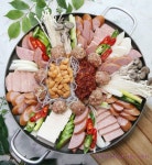 오늘은 전문점보다 더 맛있는 부대찌개 황금레시피 공개합니다 사실 햄과 김치, 라면 정도만 넣어도 맛있긴... | 음식, 요리, 건강한 요리법