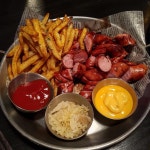 Instagram의 Jae_Han_E Lv.27님: “#첫줄안녕 . . . . #소시지 #감자튀김 #맥주 #불금 #먹스타그램 #맛스타그램 #먹방 #안주 #맞팔 #선팔... 