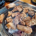 갈비☆ 점심으로 갈비💕 올만에 동생만나 선물도받고😁 짧고굵게... 곧또보자요~😁 #신혼#새댁#주부#먹방#수다#부산 #갈비#양념갈비... 