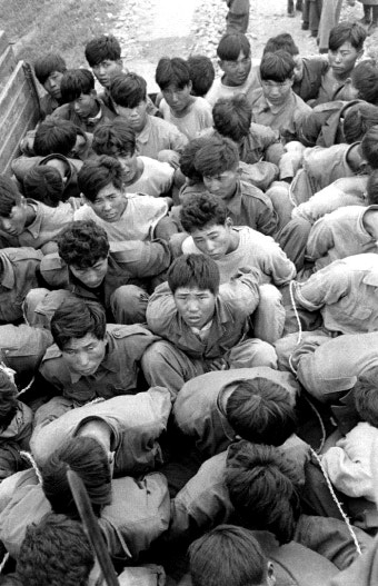 진압과 색출, 학살···라이프지 기자가 찍은 ‘1948년 여순사건’의 현장 - 경향신문 | 의, 역사, 영감