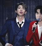 알엠아시아츠케루공덕 | 181128 Asia Artist Awards #김남준 #RM #NAMJOON