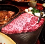 대전 둔산동 시청역 맛집 “사리원”. 고급진 분위기와 완벽한 고기, 냉면, 갈비탕을 먹을 수 있습니다. 대전의 오랜 맛집.