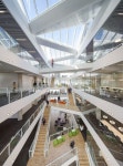 *배움의 장을 연속시키는 에어아트리움 [ AART Architects + ZENI Architects ] VUC Syd | 모던 건축, 계단 건축, 건축 디자인