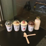 紙コップにドーム蓋でテイクアウト#망원동티라미수 #밀크티