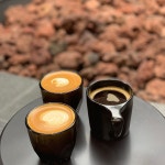 중정이 있는 felt에서 커피한잔은 정말로 일품!   커피타임  felt  coffee  좋은친구들  flatwhite  준지  도산공원  golf... 