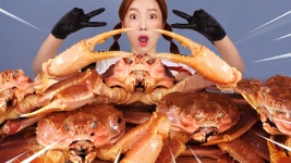 [Mukbang] 대게 맛있는 대게먹방🦀Snow Crab(ft.Crab Ramen) ASMR Mukbang realsound eatingsound SSOYOUNG - YouTube - 2020