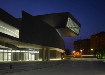 유럽신건축 05 이탈리아 로마 21세기미술관(MAXXI Museum) | 자하 하디드, 미래지향적 건축, 건축