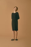 Comfy – Spring Summer 2018 | Sweet 180 헤라 드레이프 원피스(Black) 편안하게 떨어지는 실루엣에 꼬임 디테일로 포인트를 더한 져지... 