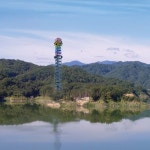 세계 최고 높이 (94m)짚라인 전용타워, 경복 김천시 청정부항 레인보우 짚와이어 ‘청정부항 #레인보우짚와이어’는 김천부항댐 건설에 따른...