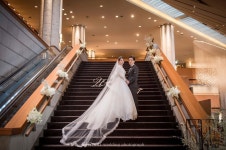 #신라호텔웨딩 #신라호텔예식  #본식스냅 #21g @21gram_official  #웨딩드레스 #비욘드더드레스 @… | 아름다운, 웨딩드레스, 헤어... 