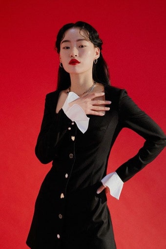 [19FW]배우 이다희, 가수 청하 ,여자친구 유주, 모델 심소영 착용/Charming dress [black] - 2020 | 모델, 여자친구, 배우