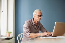 Pin auf 엘지 친환경 할아버지