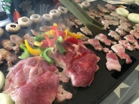 안녕하세요. 감성프라하 입니다.  6월 부터 매주 금요일!  저희 감성프라하 에서 무료삼겹살 이벤트 시작합니다!  술은 본인이 드실만큼... 