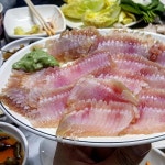 Instagram의 맛두더지_맛과연애M&A가학자님: “#청구역 #홍탁목포집 . . 머시 중헌디 어메~ 오늘 거시기 잔칫날이라요? 이렇게 까라블믄 머... 
