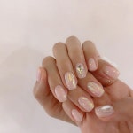 nails에 있는 핀
