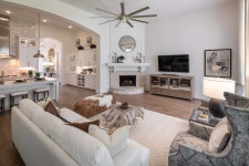 가구에 있는 상아 이님의 핀 | 가구