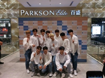 Pin oleh Kiyumi di SEVENTEEN (세븐틴)