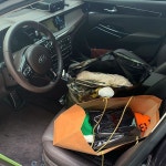 옷 11만원치 사니까 직원이 옆에 붙어서 추천도 해주네... 옷 11만원치 사니까 직원이 옆에 붙어서 추천도 해주네... 