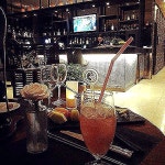도심 속 #로맨틱 #발렌타인데이 보내기 좋은 분위기 좋은 바 #이비스스타일앰버서더강남 해피아워 #베리스위트나잇해피아워  #peachcrush 너무... 