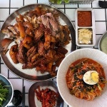 Instagram의 치 즈님: “벌써 3번째 방문하는 족황상제🤘🏻이번에도 반반족발과 비빔국수,계란찜 주문했지유.족발이 음~청 야들야들해서 늘... 