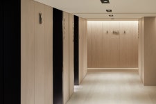 뮤지엄 타워 교바시 - 공익 사단법인 일본 사인 디자인 협회 (SDA) | デザイン, タワー, サイン