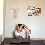 만나다) - #릴리브젠 #요기니 #혼자수련 #하타요가 #에카파다라자카포타사나 #ekapadarajakapotasana #yoga.… (With images) | Daily... 