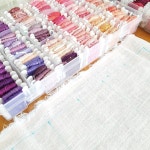 오늘은 기본에 충실한 샘플만들기.#프랑스자수#embroidery#별헤는자수 | Embroidery flowers, Craft room, Photo and video