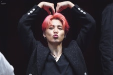 JIMIN FANSIGNING에 있는 HANABI♡JIMIN님의 핀 | 박지민, 지민, 알라딘