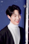 SMALLER on Twitter: 照亮世界的仁俊的笑容💚💚 #천사일기_190930 #NCT #NCTDREAM #RENJUN #런쥔 #仁俊 #黄仁俊... 
