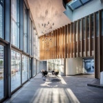 로비에 있는 박지현님의 핀(2020개) | 극장